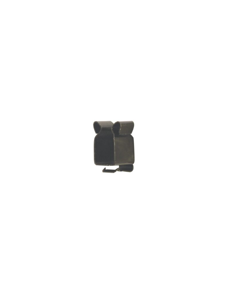 LOCKING CLIP BUMPER AND FUEL FLAP